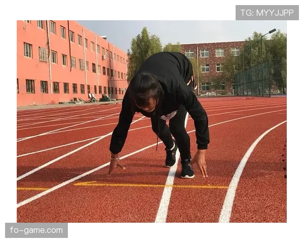 Foden 持续展现职业精神与自律,稳步提升在球队中的竞争力 Foden 持续展现职业精神与自律,稳步提升在球队中的竞争力